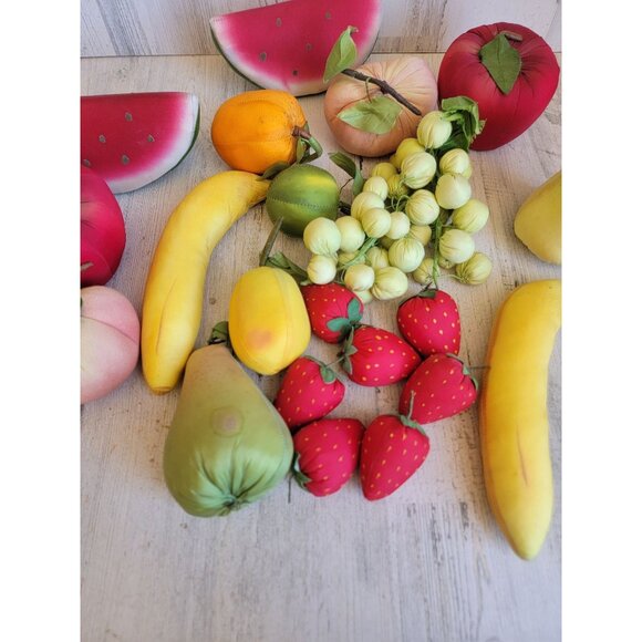 Artificial assorted plush fabric fruit great banana strawberry Pearl set waterme - Picture 3 of 13